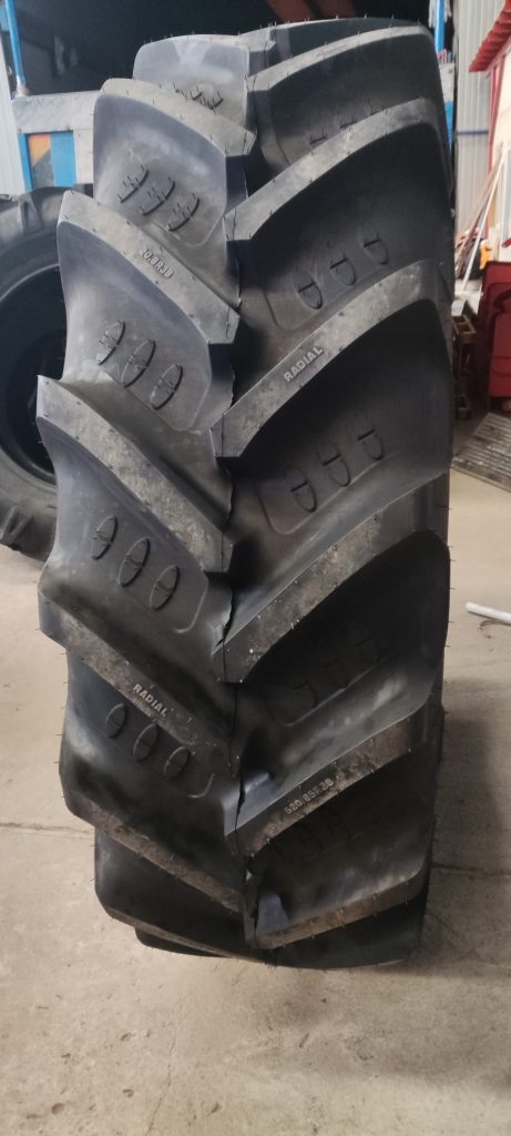 Ελαστικά 520/85R38 (20.8R38) SWT RADIAL